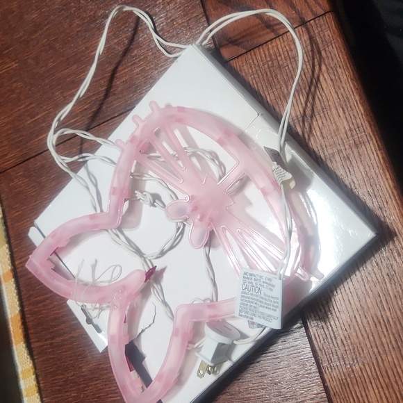 Light Up Bunny Face Plug in - Picture 4 of 4